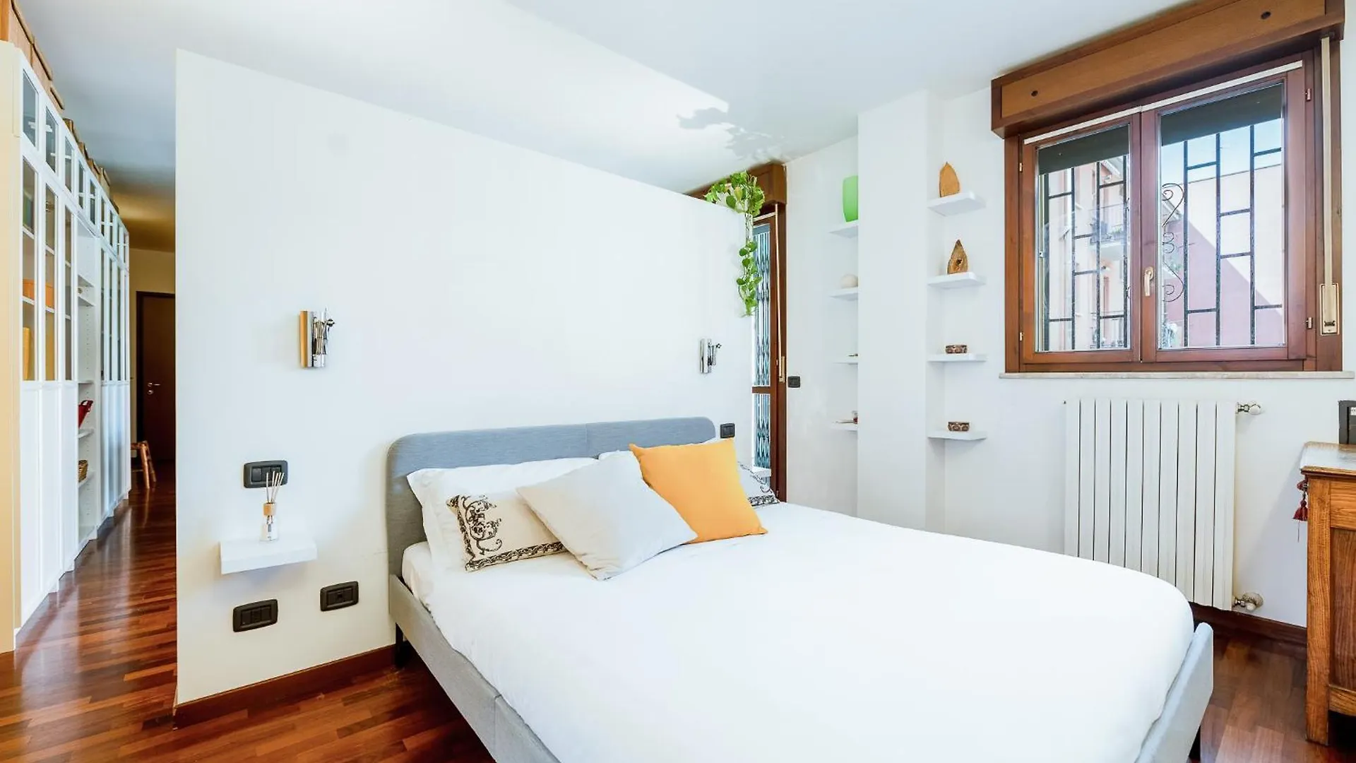 Apartment Bright And Quiet Home With Terrace - M3 Lodi 10Min Milan Italy