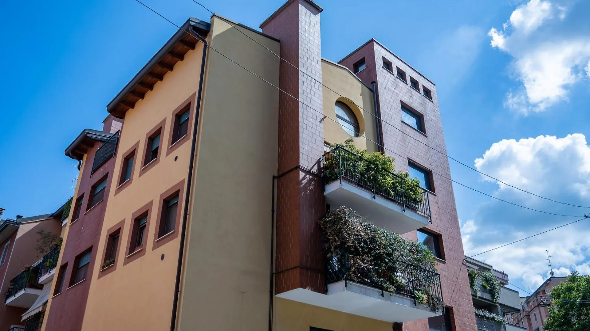 Apartment Bright And Quiet Home With Terrace - M3 Lodi 10Min Milan