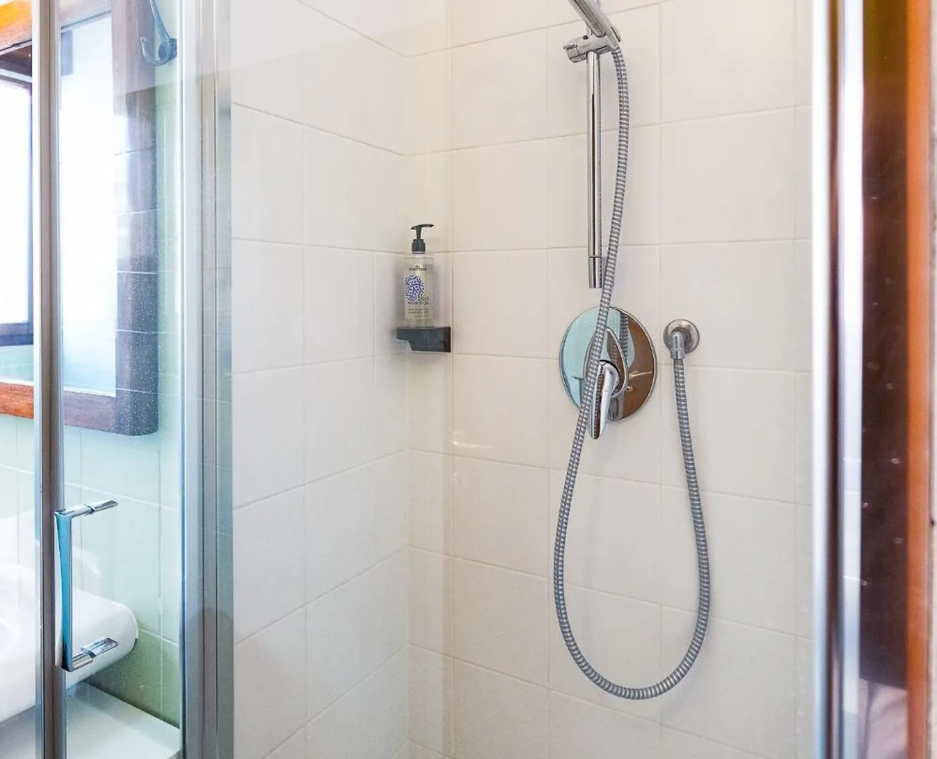 Apartment Bright And Quiet Home With Terrace - M3 Lodi 10Min Milan