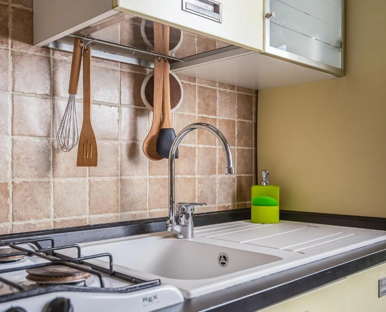 Apartment Bright And Quiet Home With Terrace - M3 Lodi 10Min Milan
