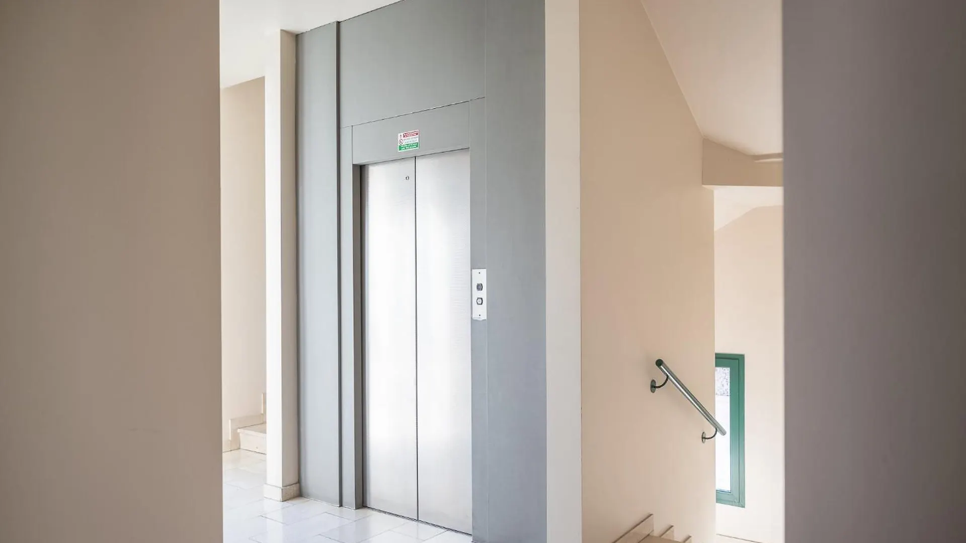 Bright And Quiet Home With Terrace - M3 Lodi 10Min Milan 0*,