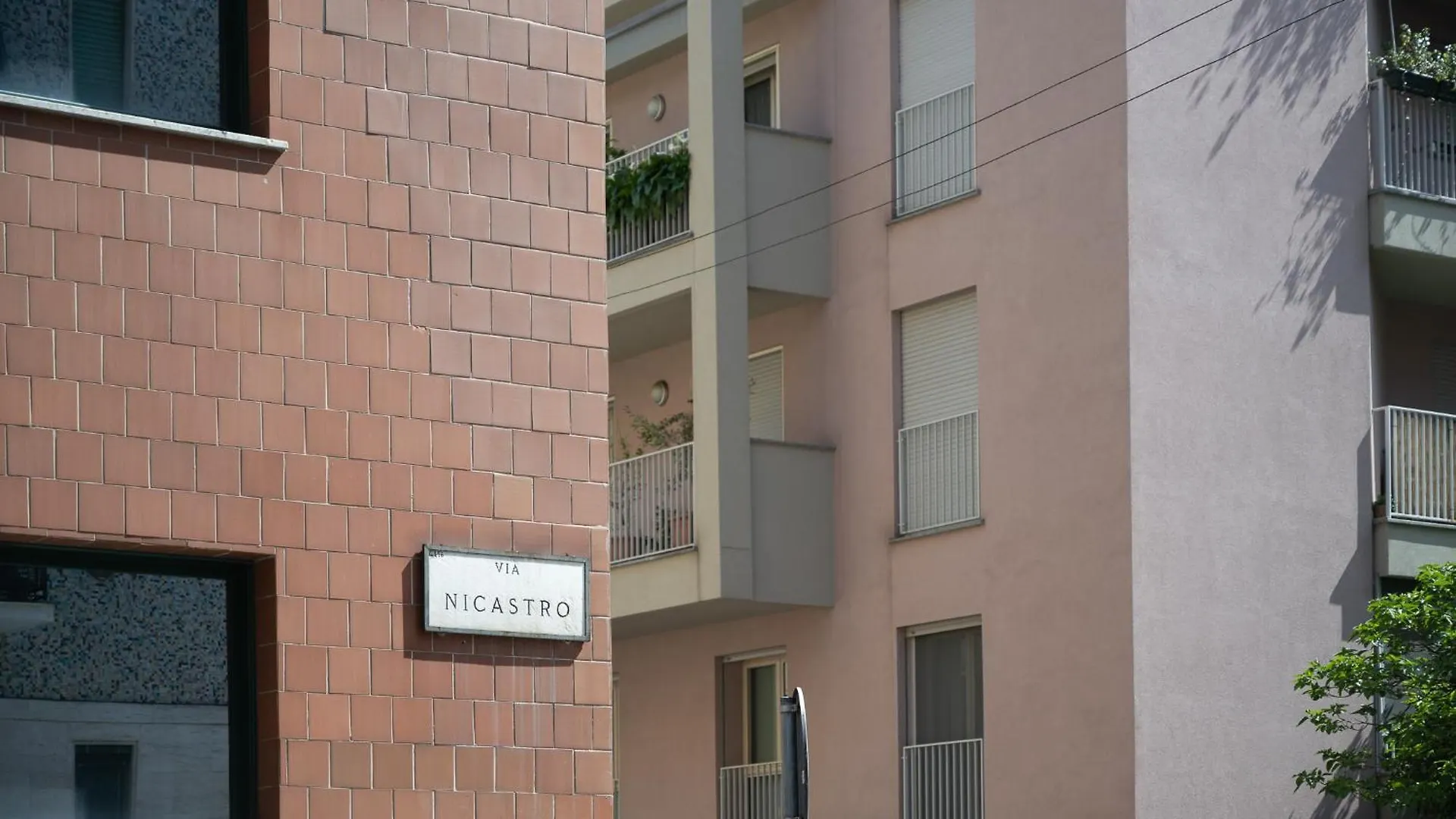 Bright And Quiet Home With Terrace - M3 Lodi 10Min Milan 0*,  Italy